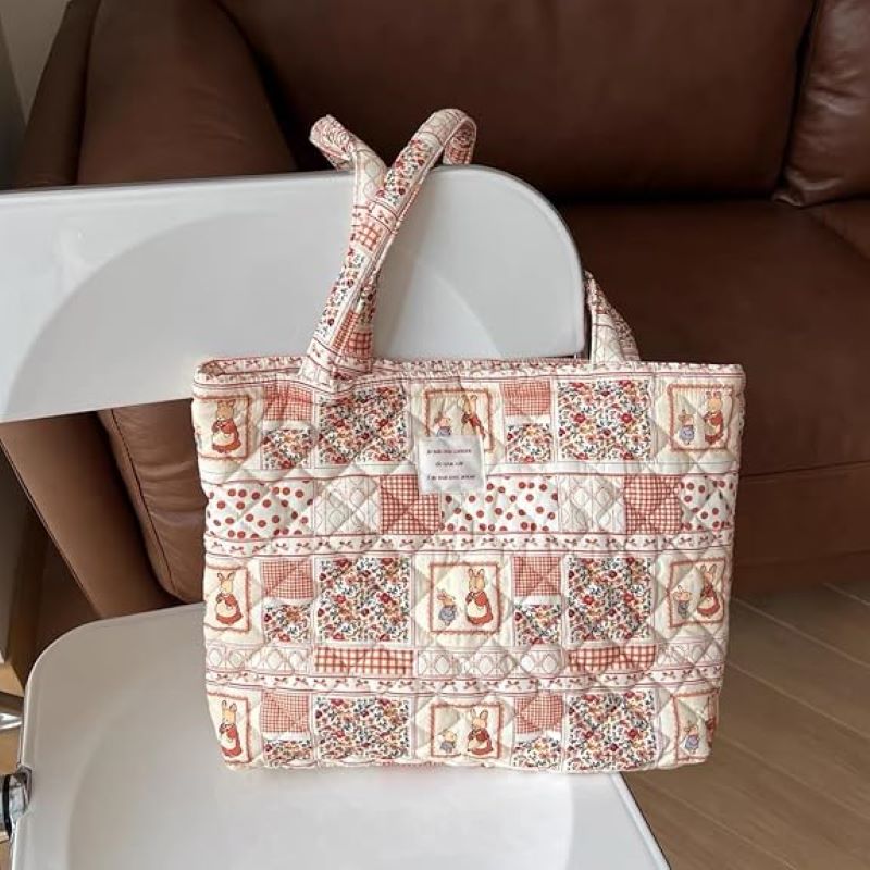 Small Floral Quilted Tote Bag with Zipper, Lightweight Women’s Handbag